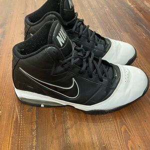 Nike Air Max Turnaround Black / White Athletic Sneakers Men’s Size 10.5